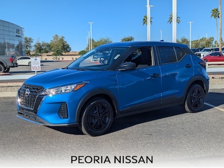 2025 Nissan Kicks Play S SUV