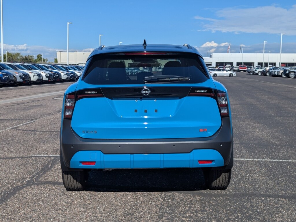 New 2026 Nissan Kicks SR SUV