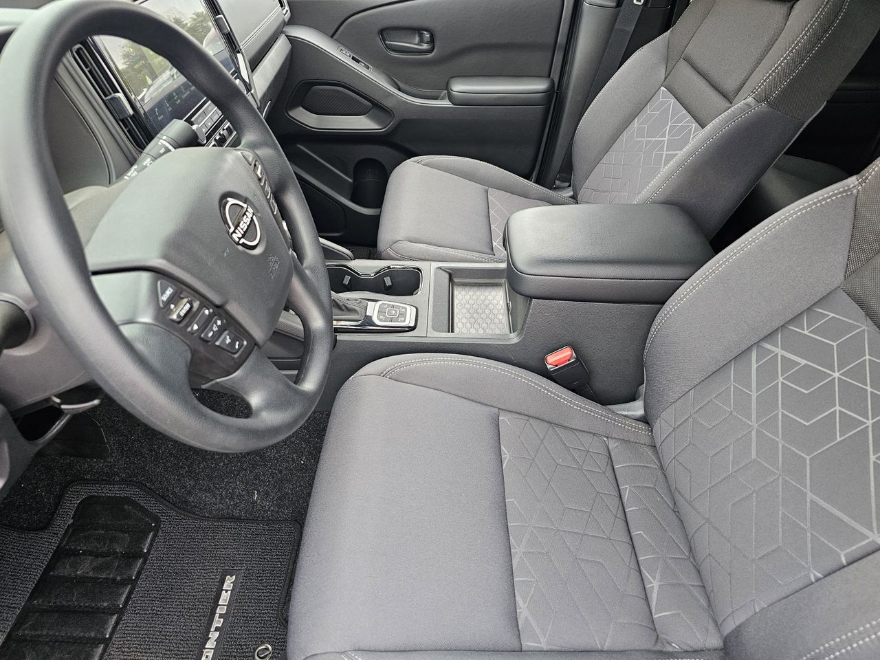 2026 Nissan Frontier SV - Photo 12