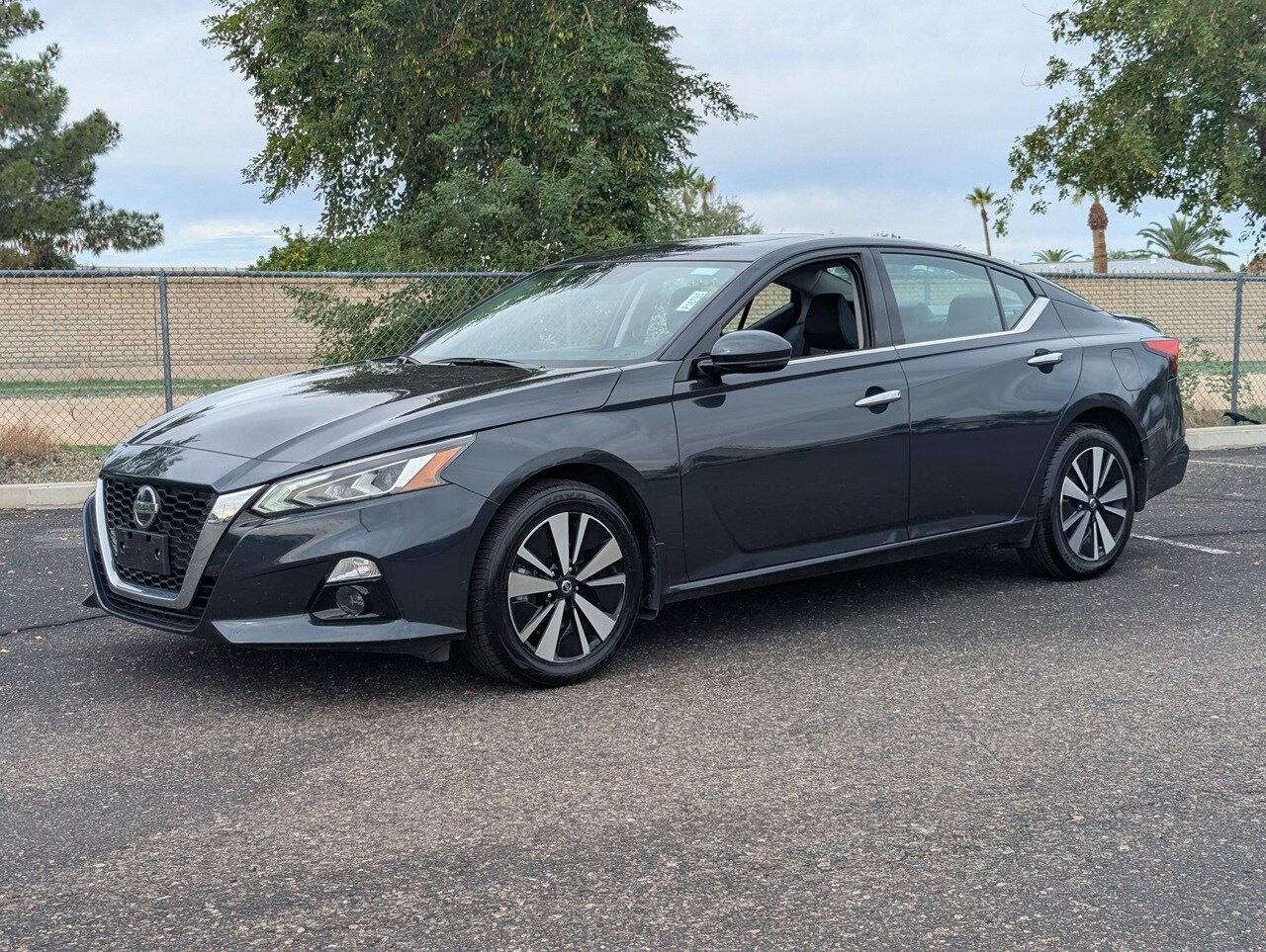 2022 Nissan Altima 2.5 SL photo 2