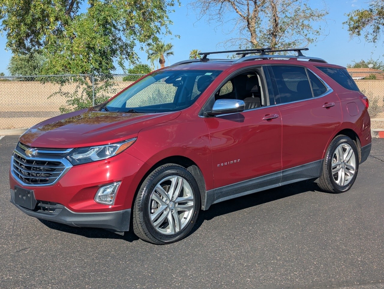 2018 Chevrolet Equinox Premier photo 2