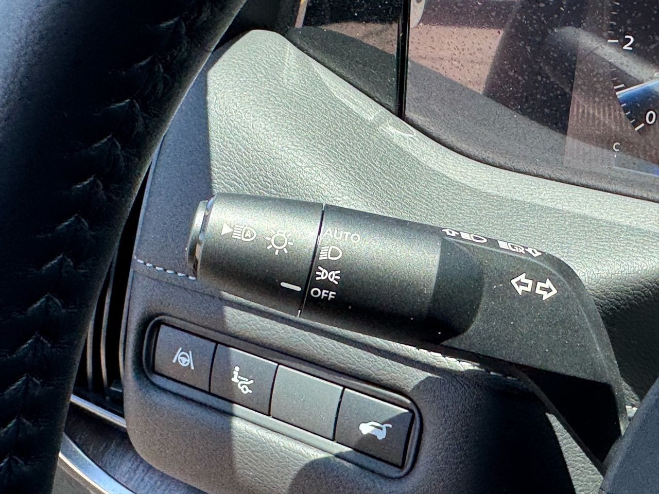 2025 Nissan Armada SL - Photo 18