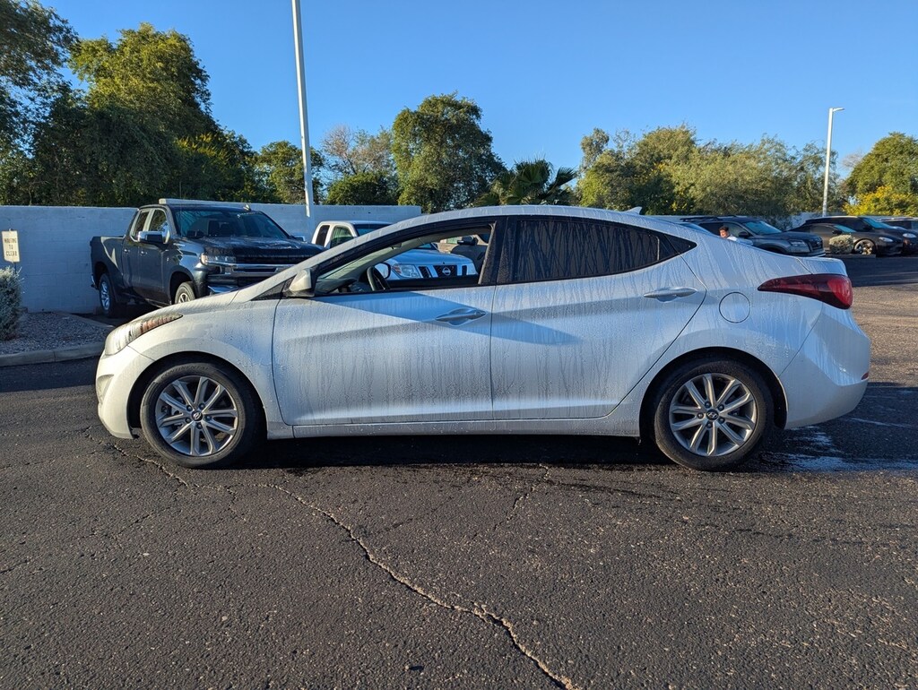Used 2015 Hyundai Elantra SE Sedan