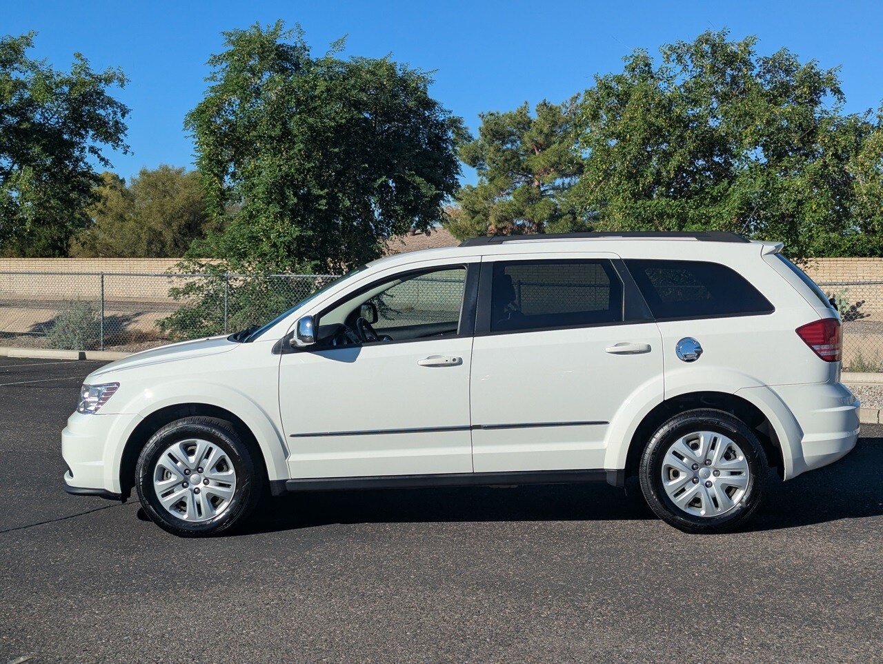 2017 Dodge Journey SE photo 2