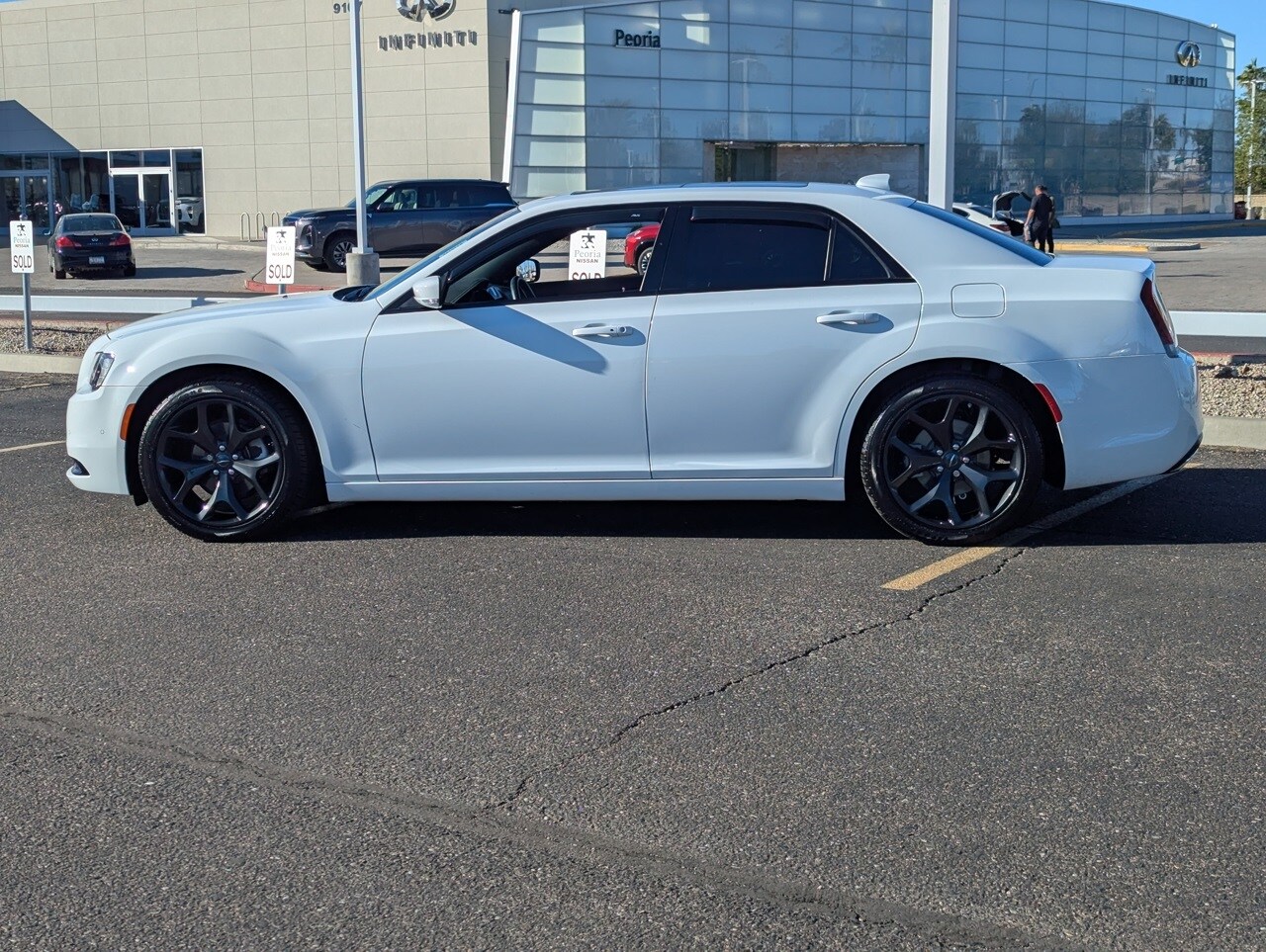 2022 Chrysler 300 S photo 3