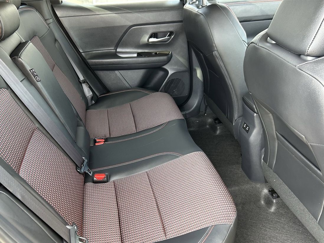 2026 Nissan KICKS SR - Photo 14