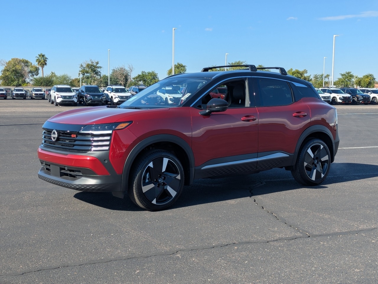 2026 Nissan KICKS SR AWD's photo