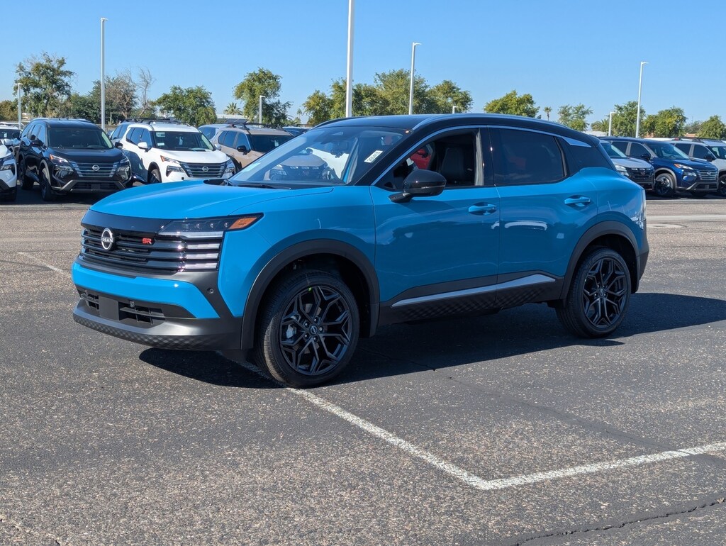 New 2026 Nissan Kicks SR SUV