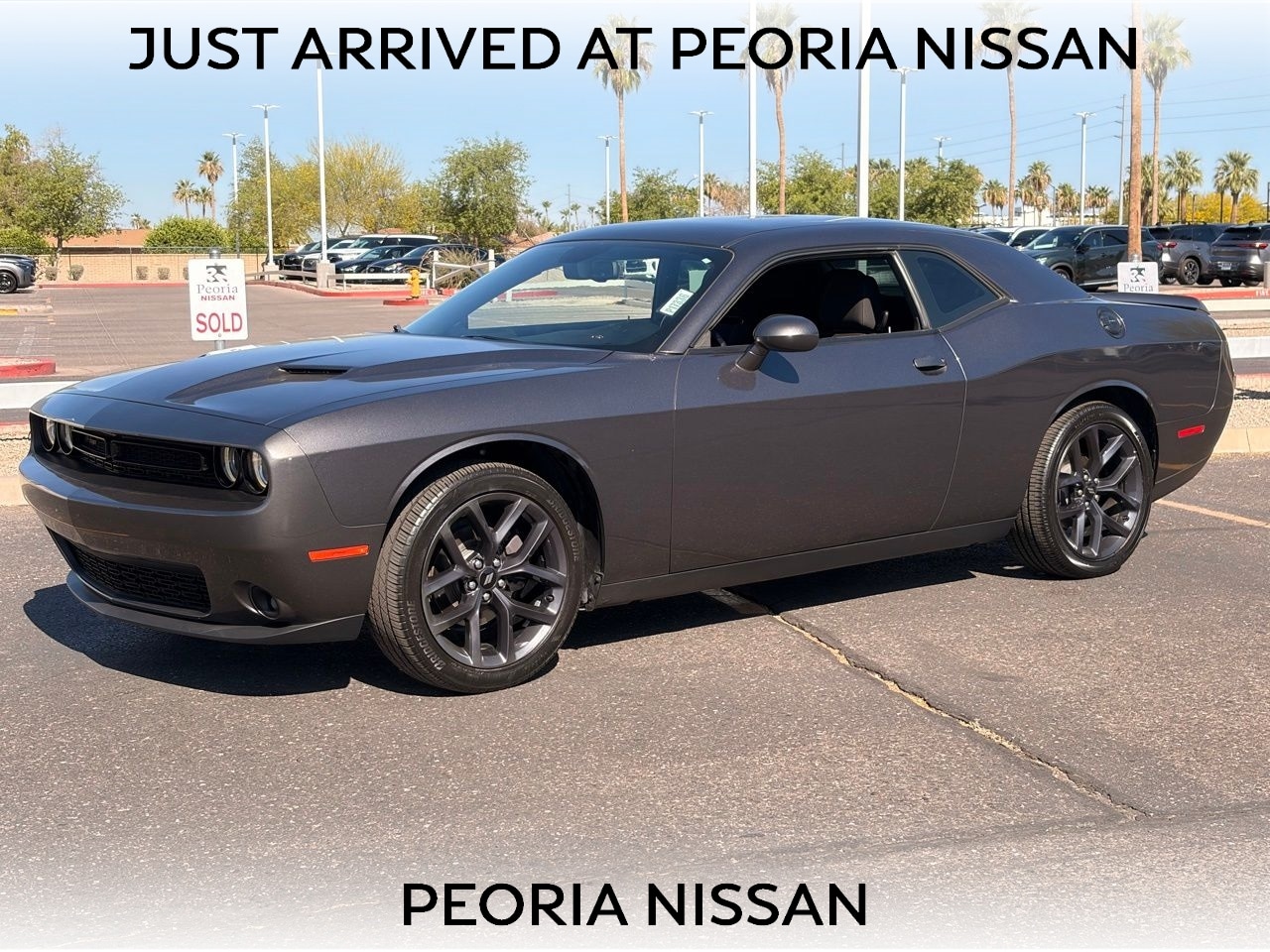 2019 Dodge Challenger SXT Auto's photo