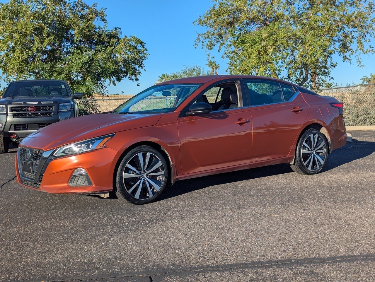 2022 Nissan Altima 2.5 SR photo 2