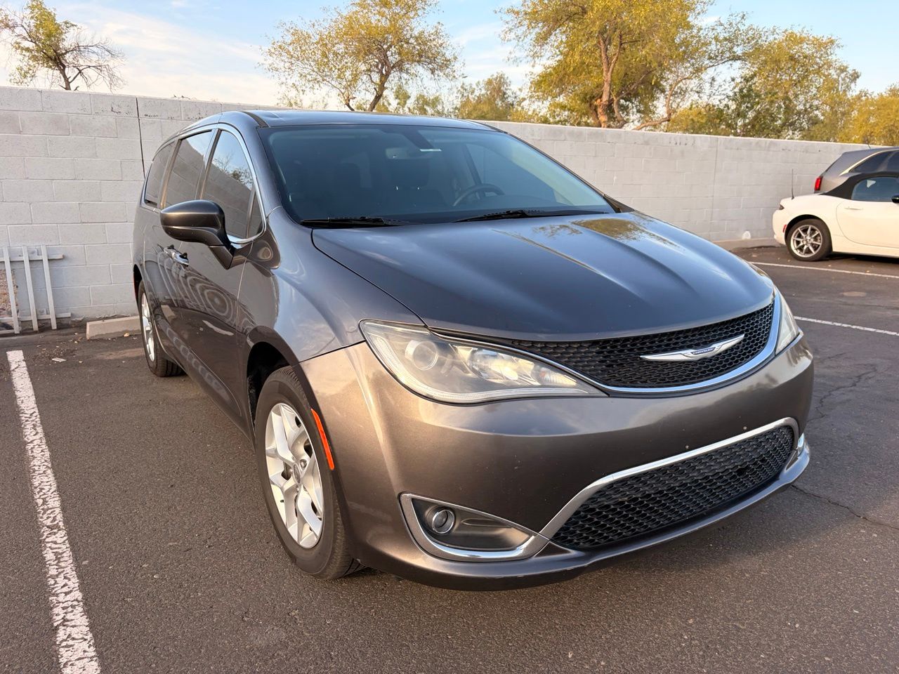 Used 2020 Granite Crystal Metallic Clearcoat Chrysler Touring image 3