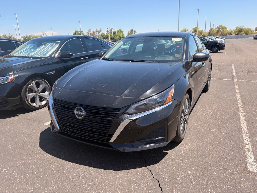 Certified 2025 Nissan Altima 2.5 SV Sedan
