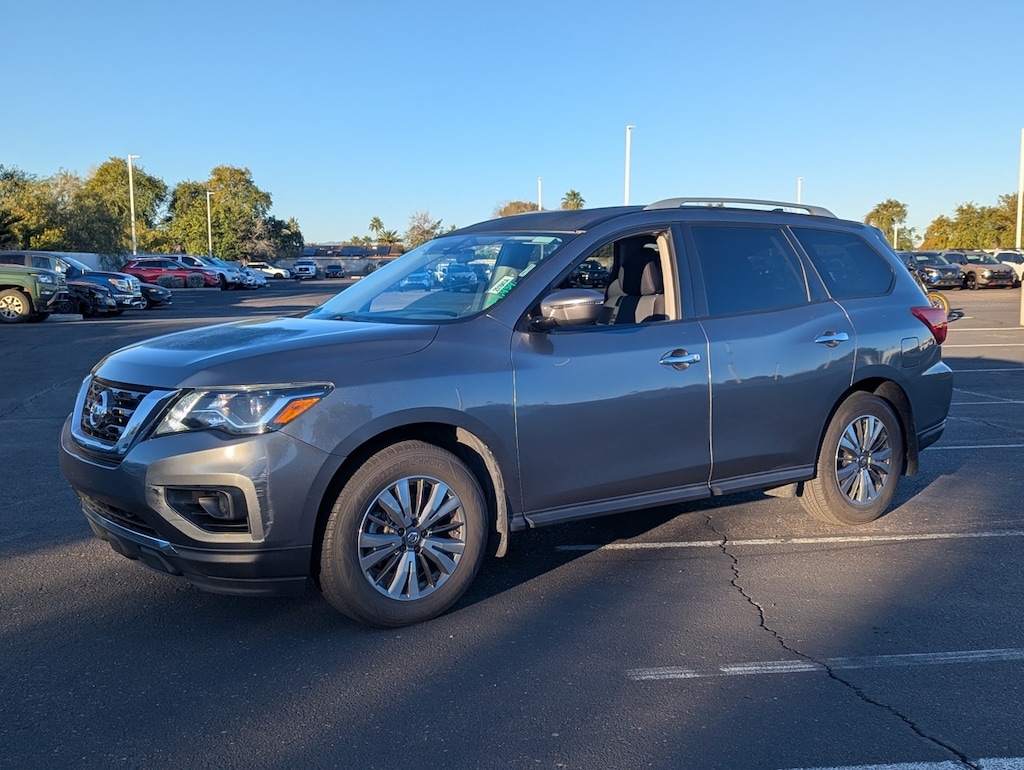 Used 2020 Nissan Pathfinder S SUV