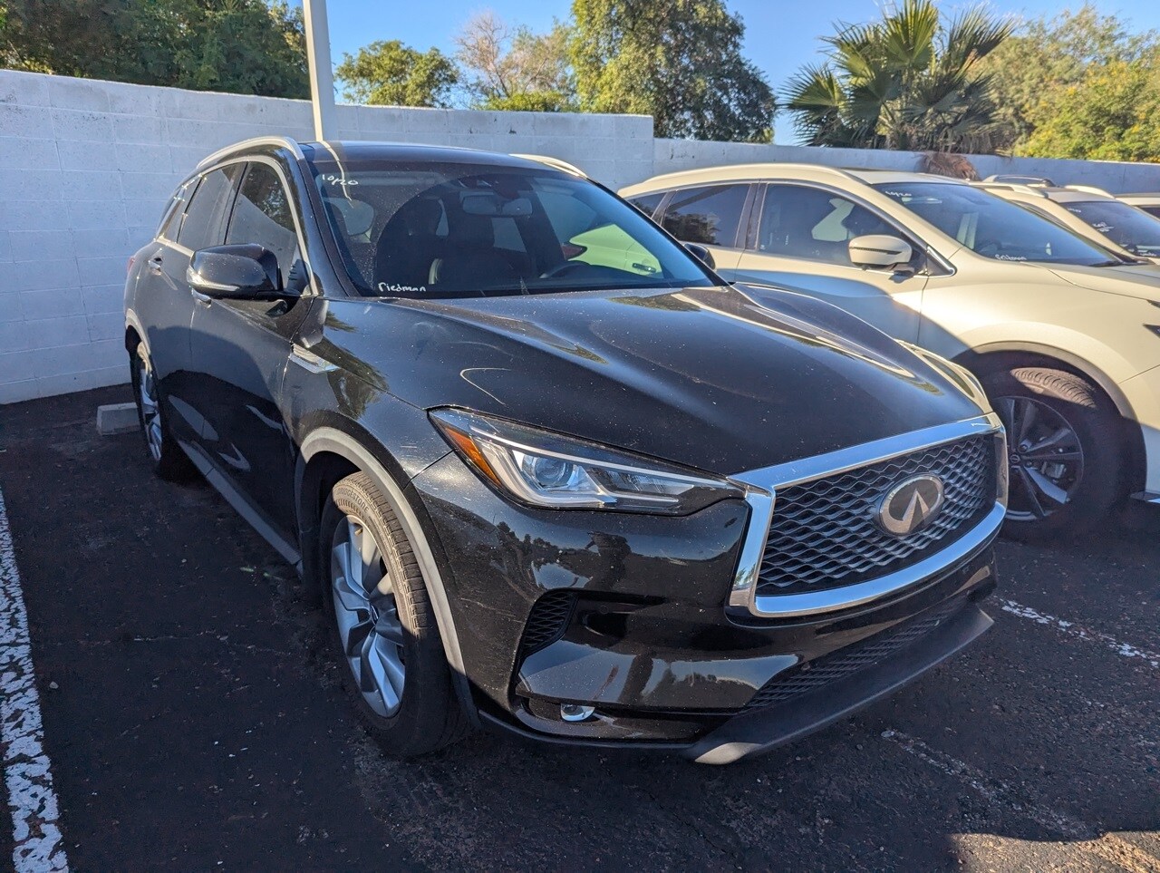 2022 Infiniti QX50 Essential photo 3
