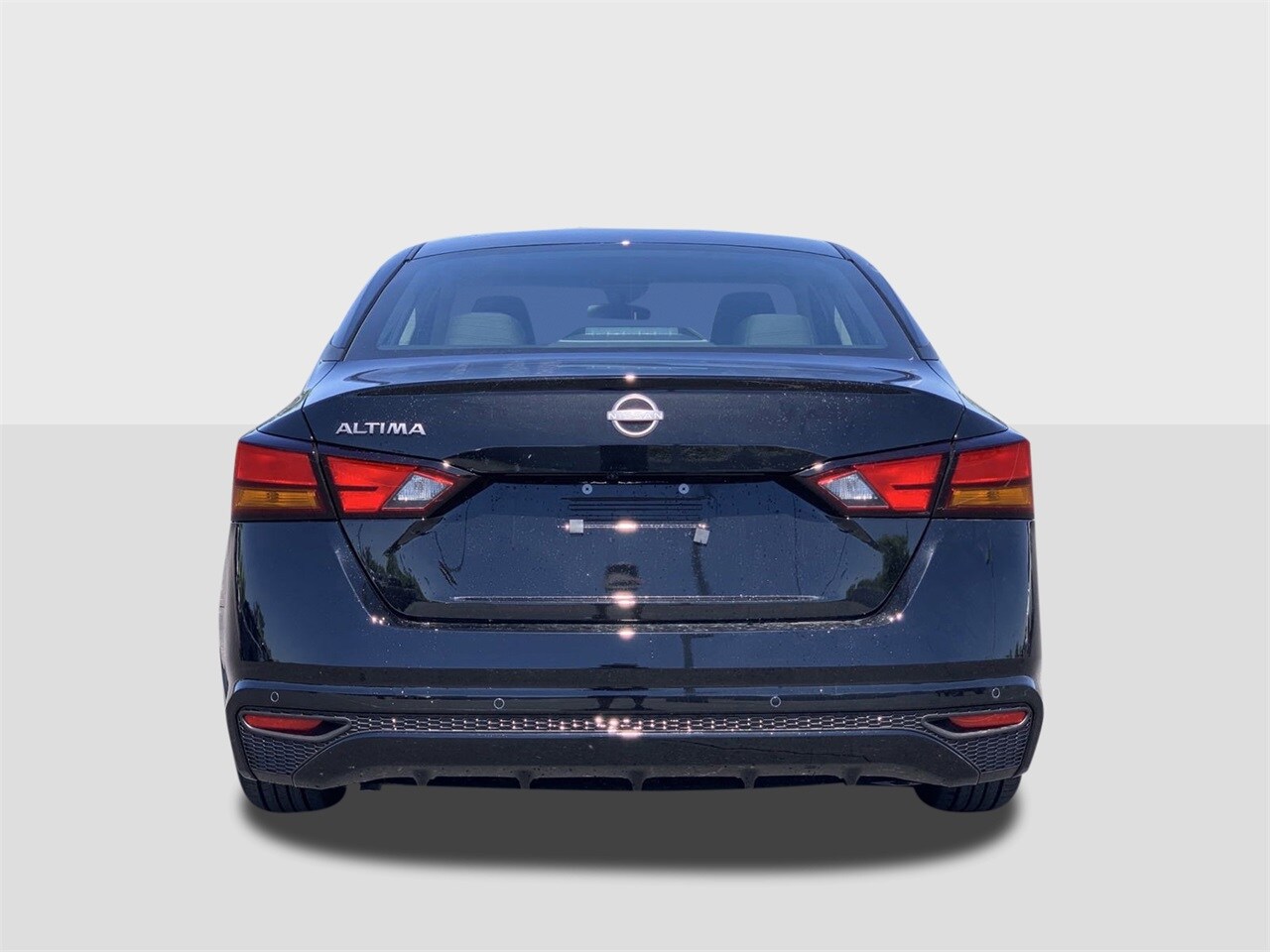 2025 Nissan Altima S photo 4