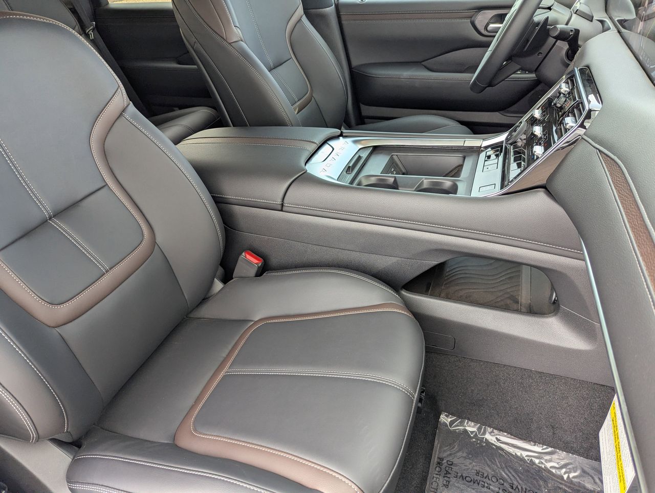 2025 Nissan Armada SL - Photo 28