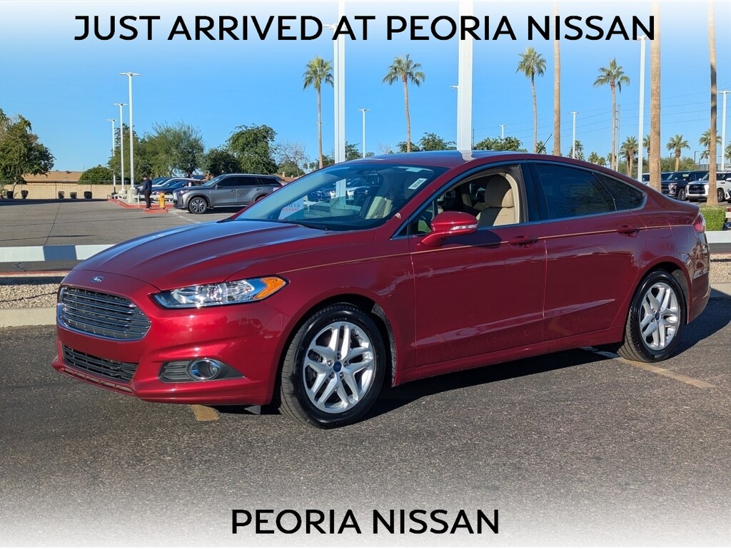 Used 2016 Ford Fusion SE Sedan