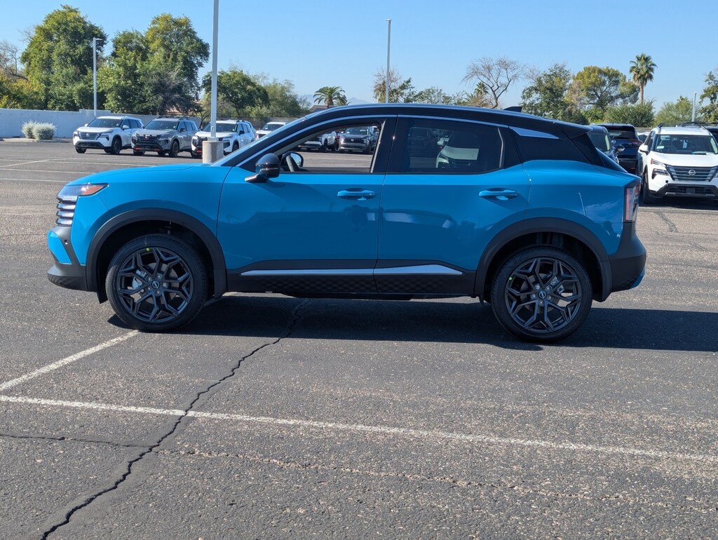 New 2026 Nissan Kicks SR SUV