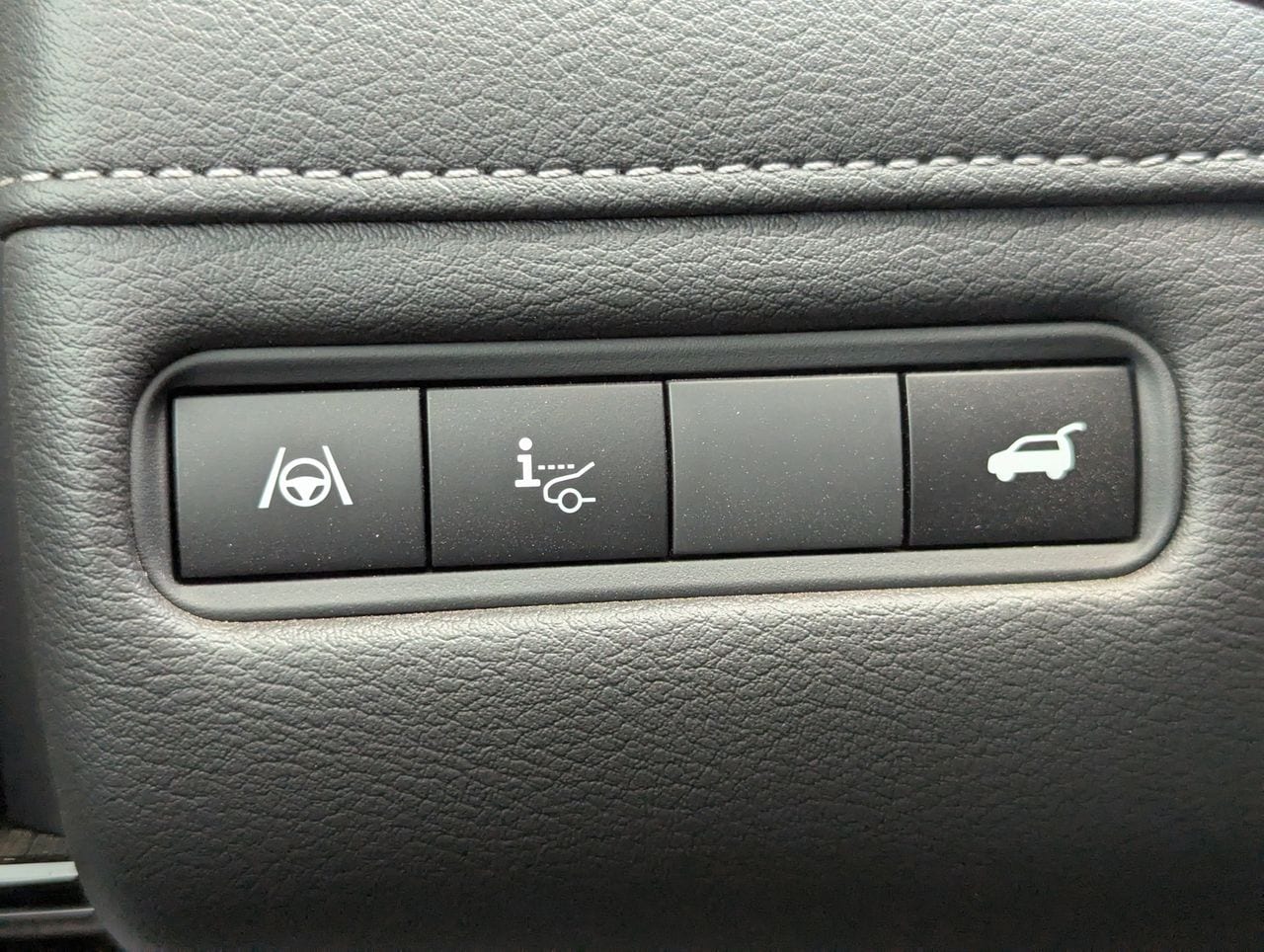 2025 Nissan Armada SL - Photo 18