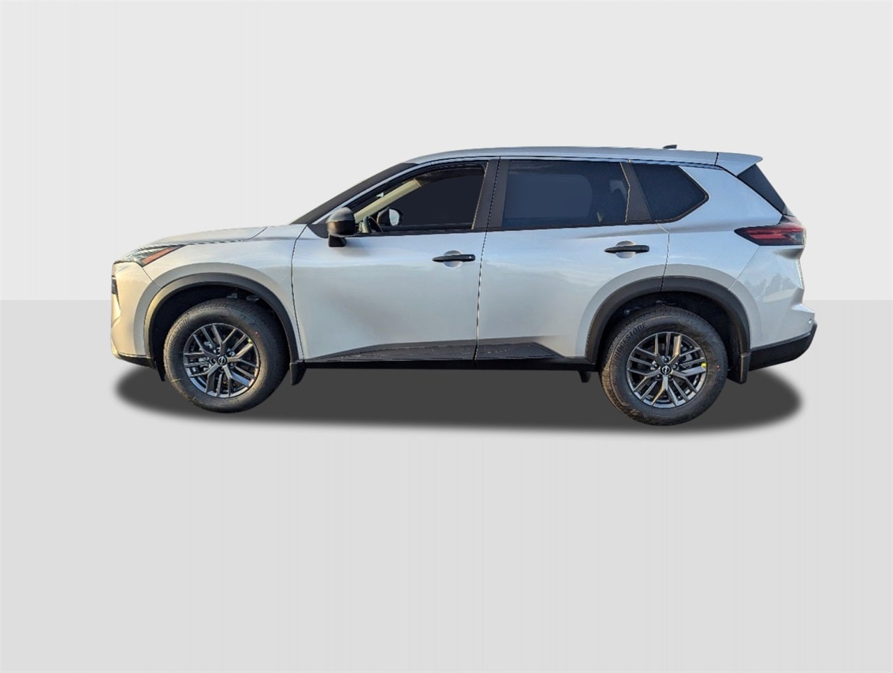 2025 Nissan Rogue S photo 2