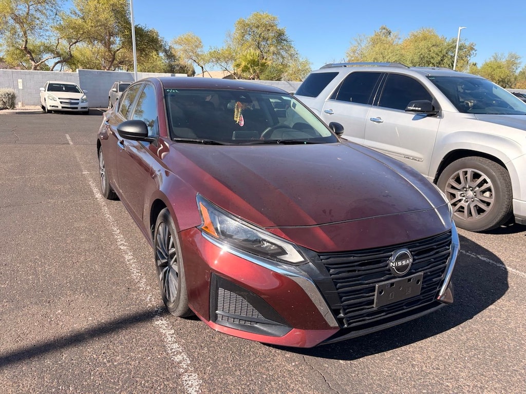 Certified 2024 Nissan Altima 2.5 SV Sedan