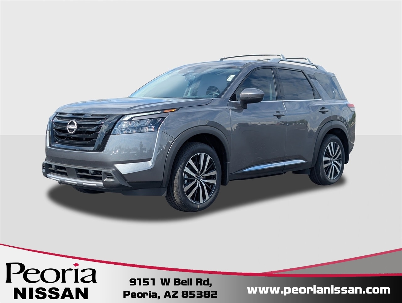 2025 Nissan Pathfinder Platinum's photo