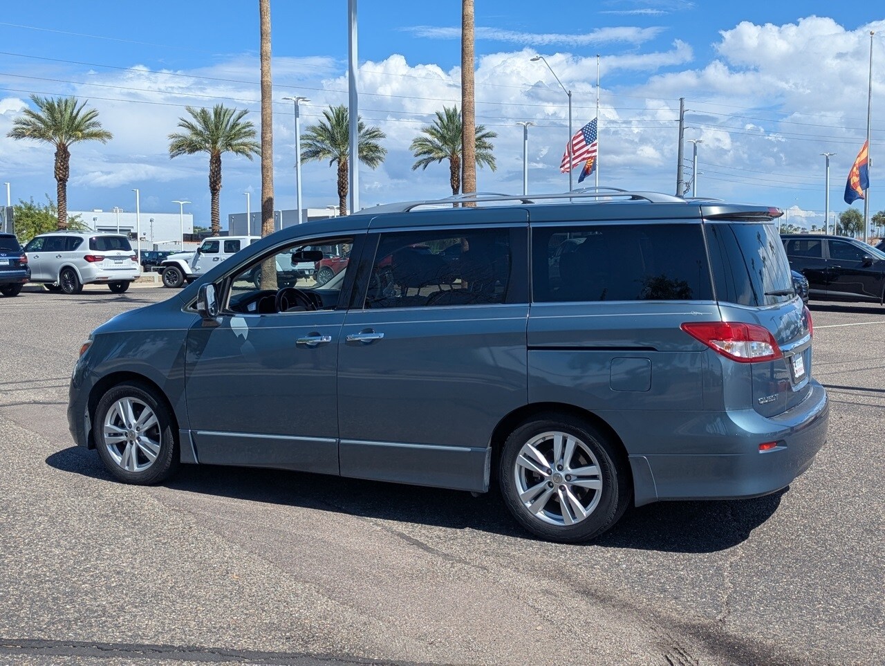 2013 Nissan Quest SL photo 4