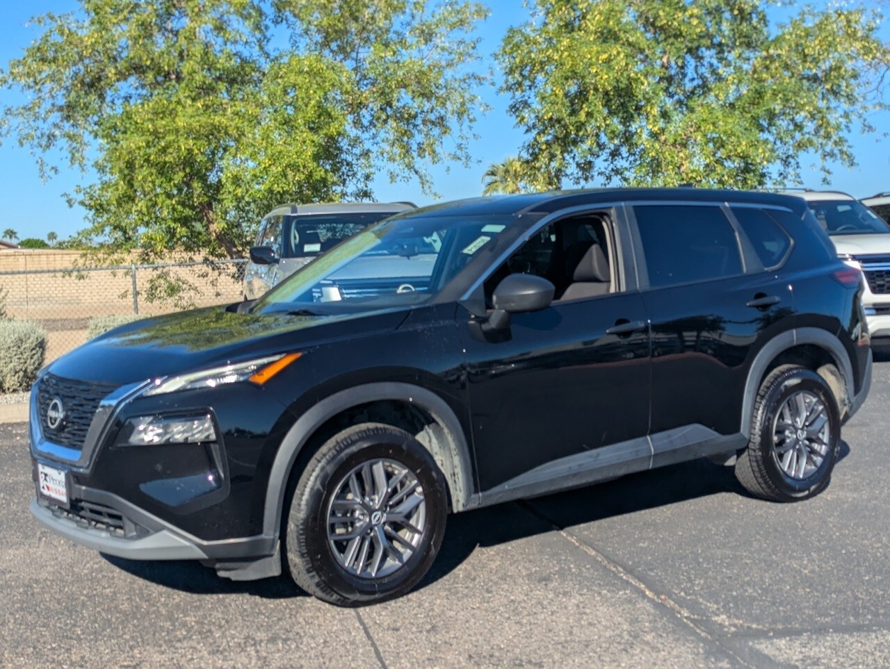 2023 Nissan Rogue S photo 2