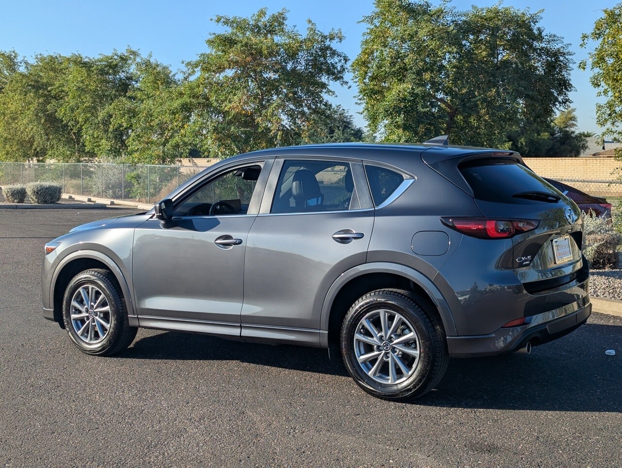 2024 Mazda CX-5 2.5 S Preferred photo 3