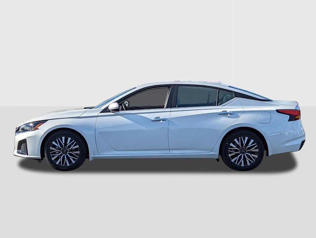 New 2026 Nissan Altima SV Sedan