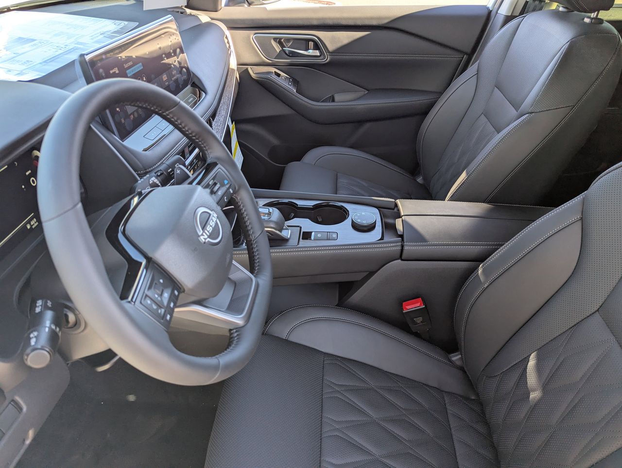 2026 Nissan Rogue Platinum - Photo 15