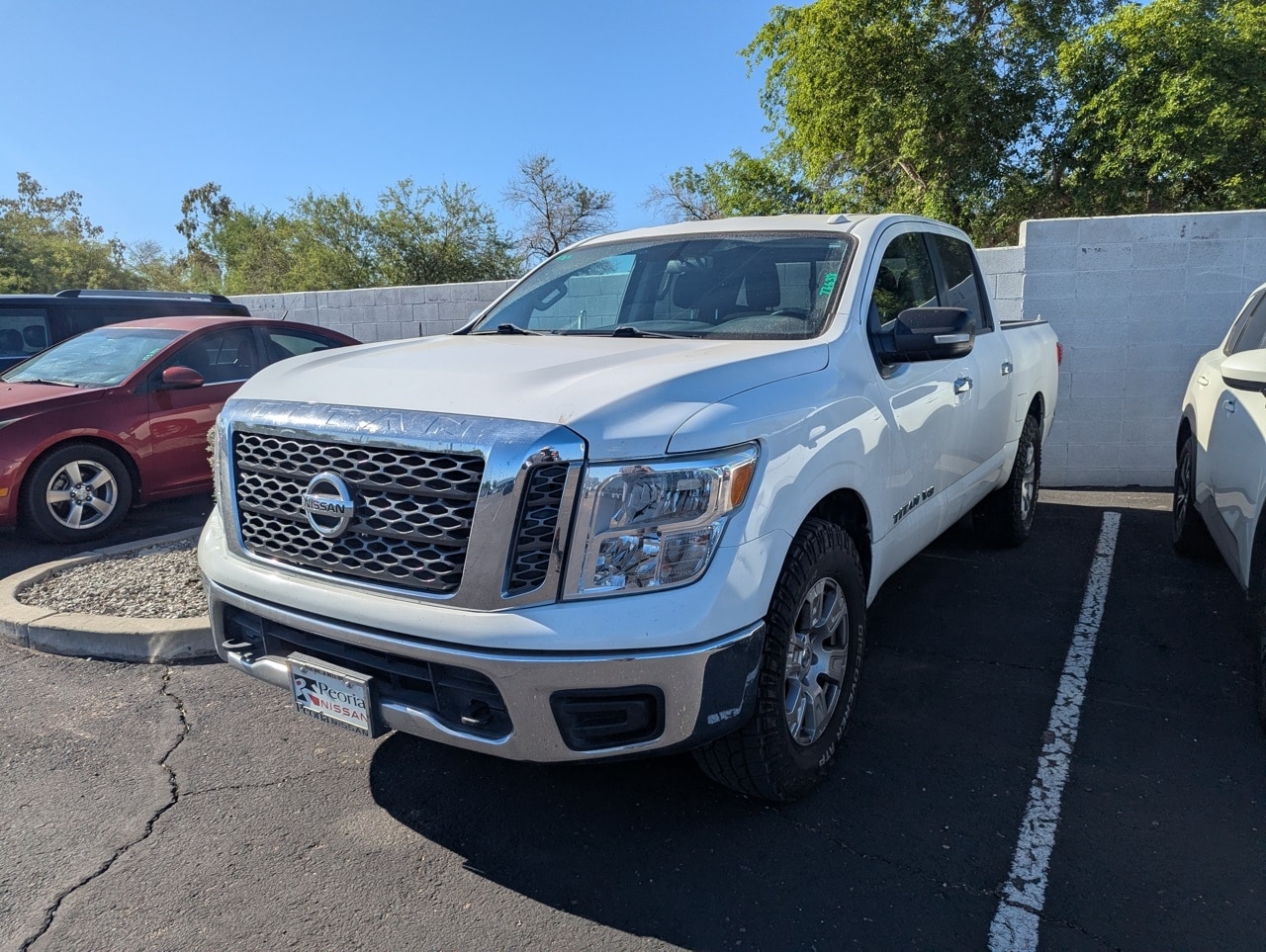 Used 2018 Nissan Titan SV with VIN 1N6AA1EJ4JN533737 for sale in Peoria, AZ