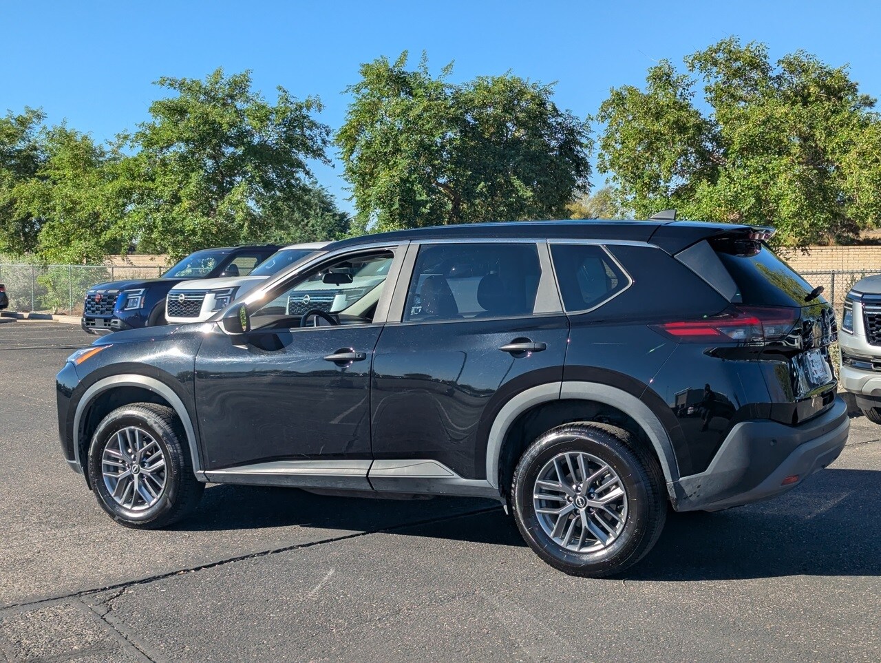 2023 Nissan Rogue S photo 4