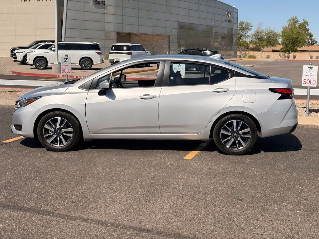 Certified 2025 Nissan Versa 1.6 SV Sedan