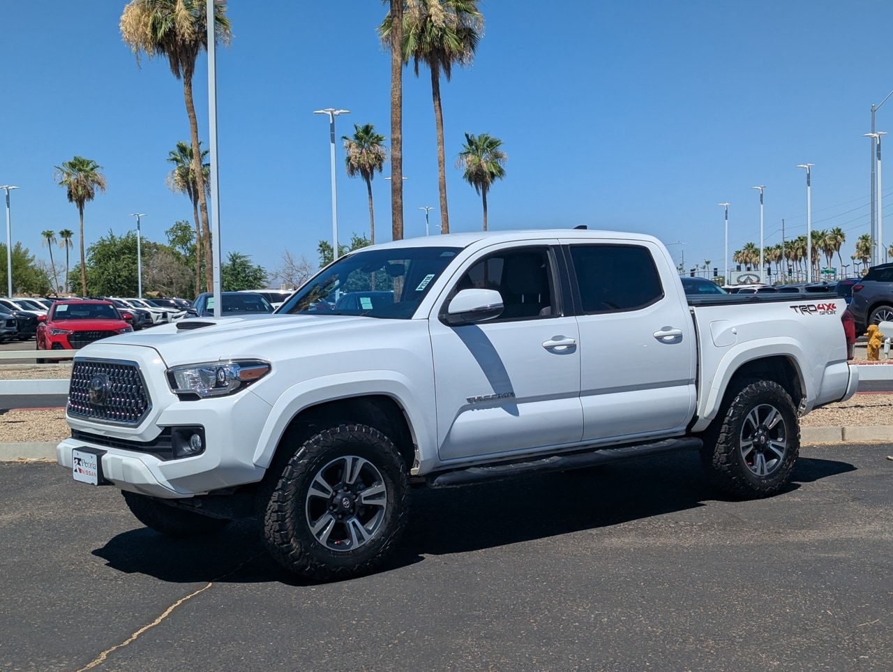 Used 2018 Toyota Tacoma TRD Sport with VIN 5TFCZ5AN1JX158317 for sale in Peoria, AZ