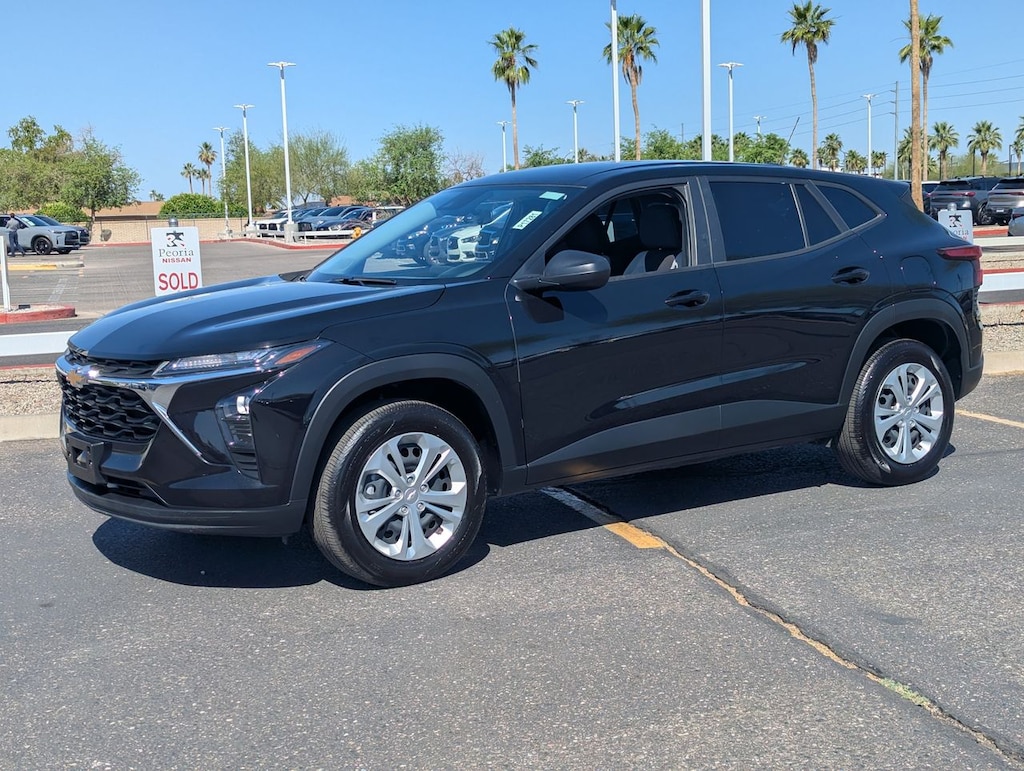 Used 2025 Chevrolet Trax LS SUV