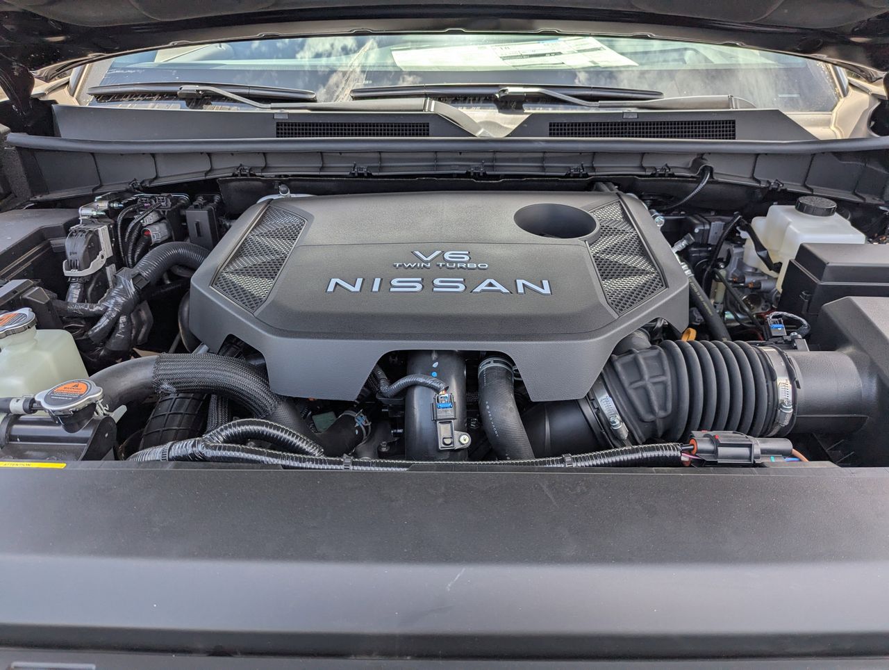 2025 Nissan Armada SL - Photo 10