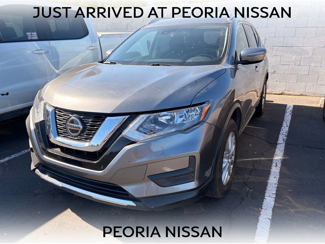 2020 Nissan Rogue SV FWD's photo