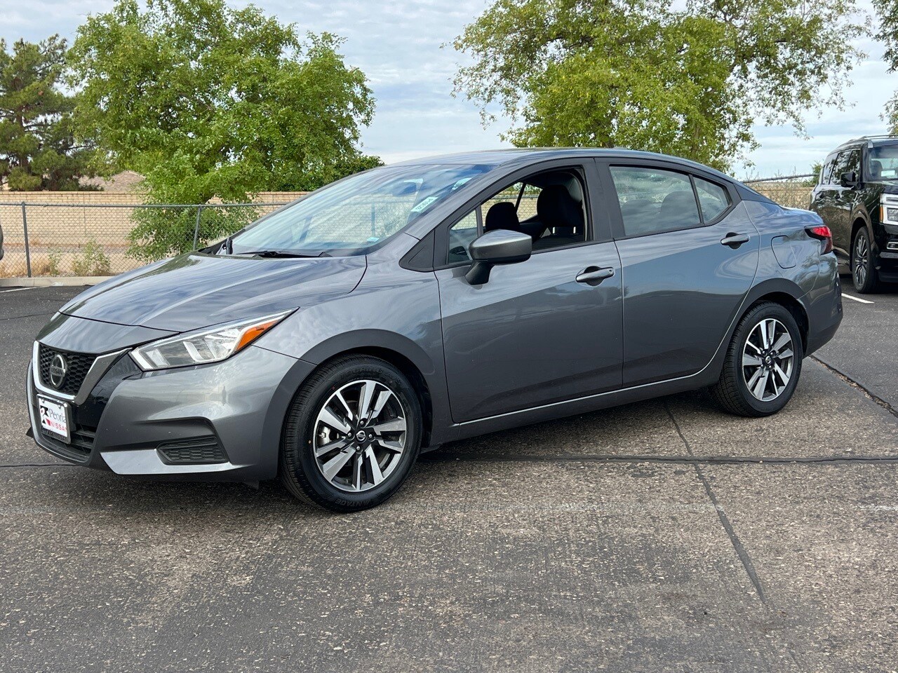 2022 Nissan Versa 1.6 SV photo 2