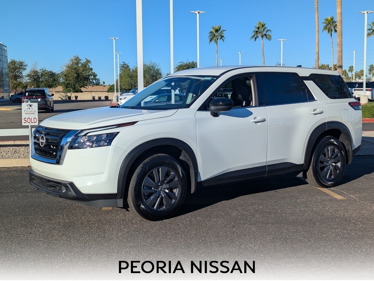 2025 Nissan Pathfinder S FWD