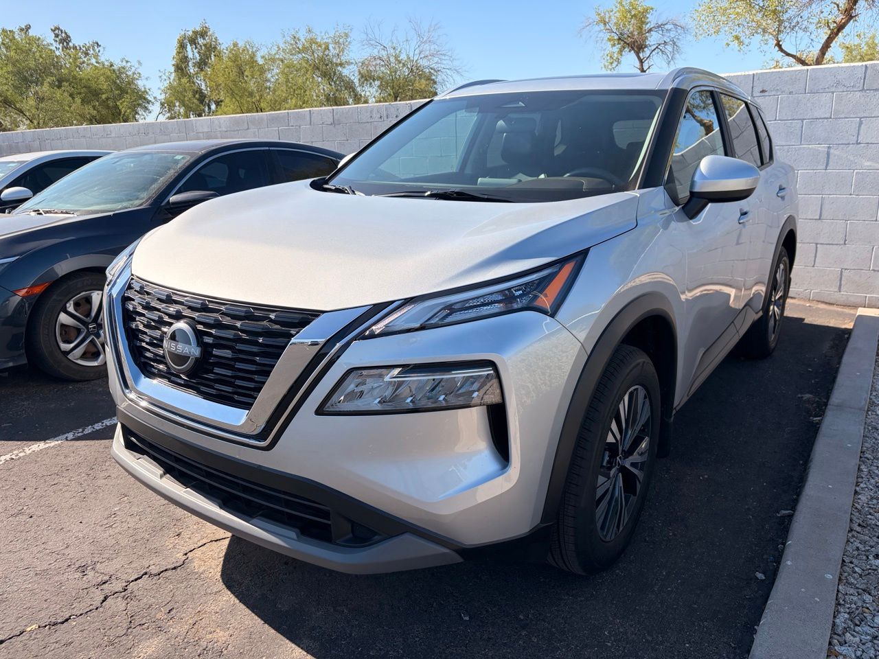 2023 Nissan Rogue SV FWD's photo