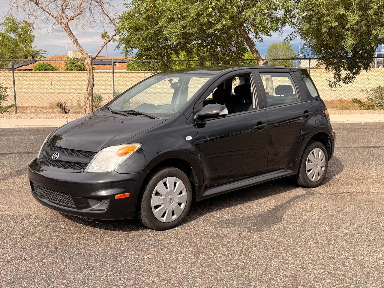 2006 Scion xA Base photo 2