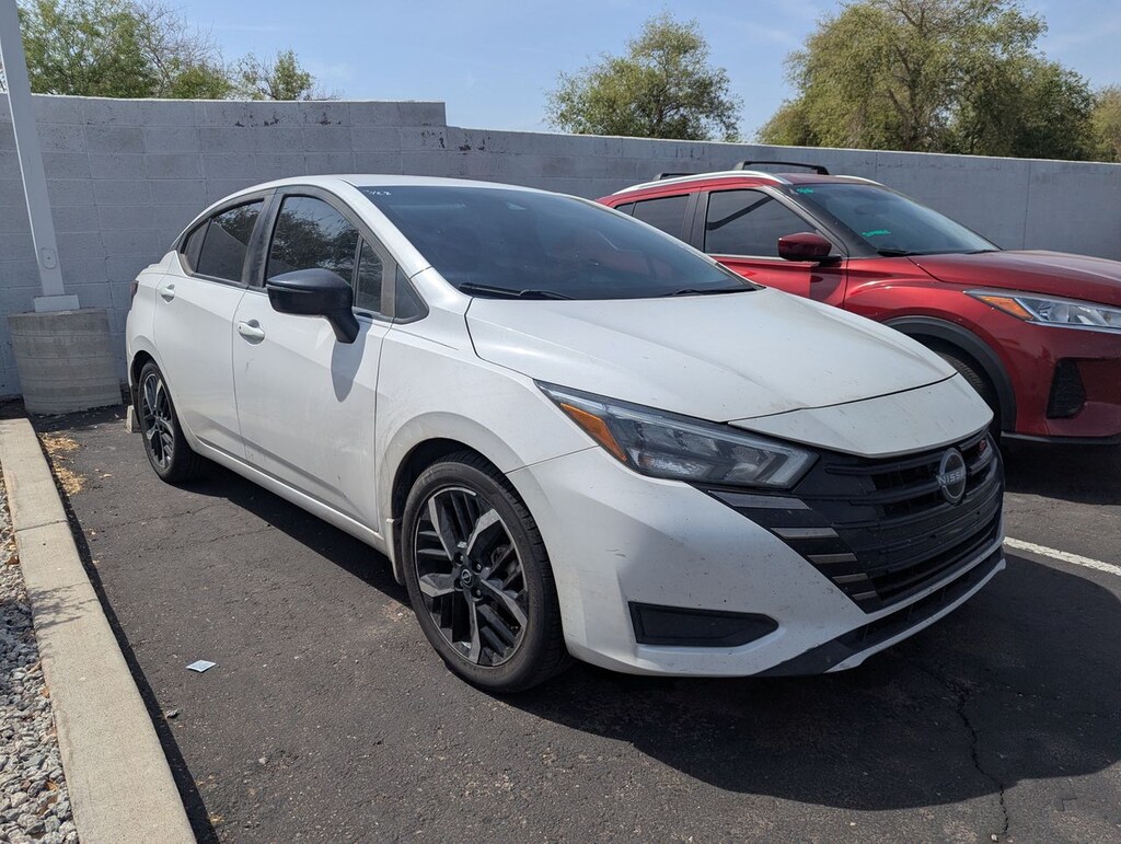 Used 2023 Nissan Versa 1.6 SR Sedan