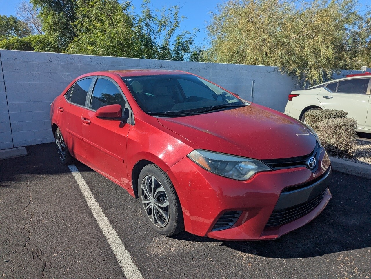 2016 Toyota Corolla LE photo 4