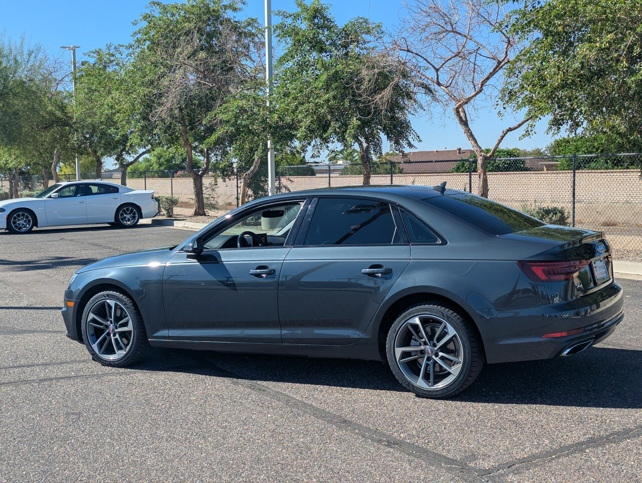 2019 Audi A4 2.0T Premium photo 3