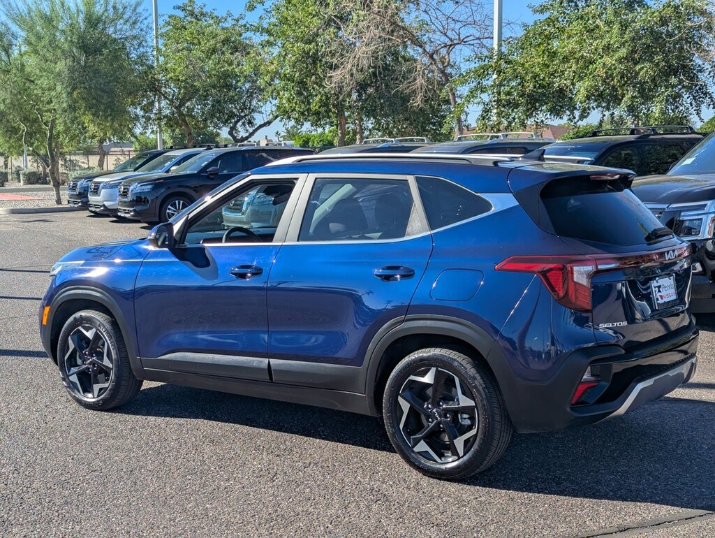 Used 2024 Kia Seltos EX SUV