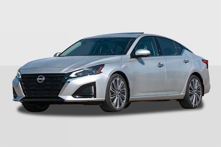 2025 Nissan Altima SL Sedan