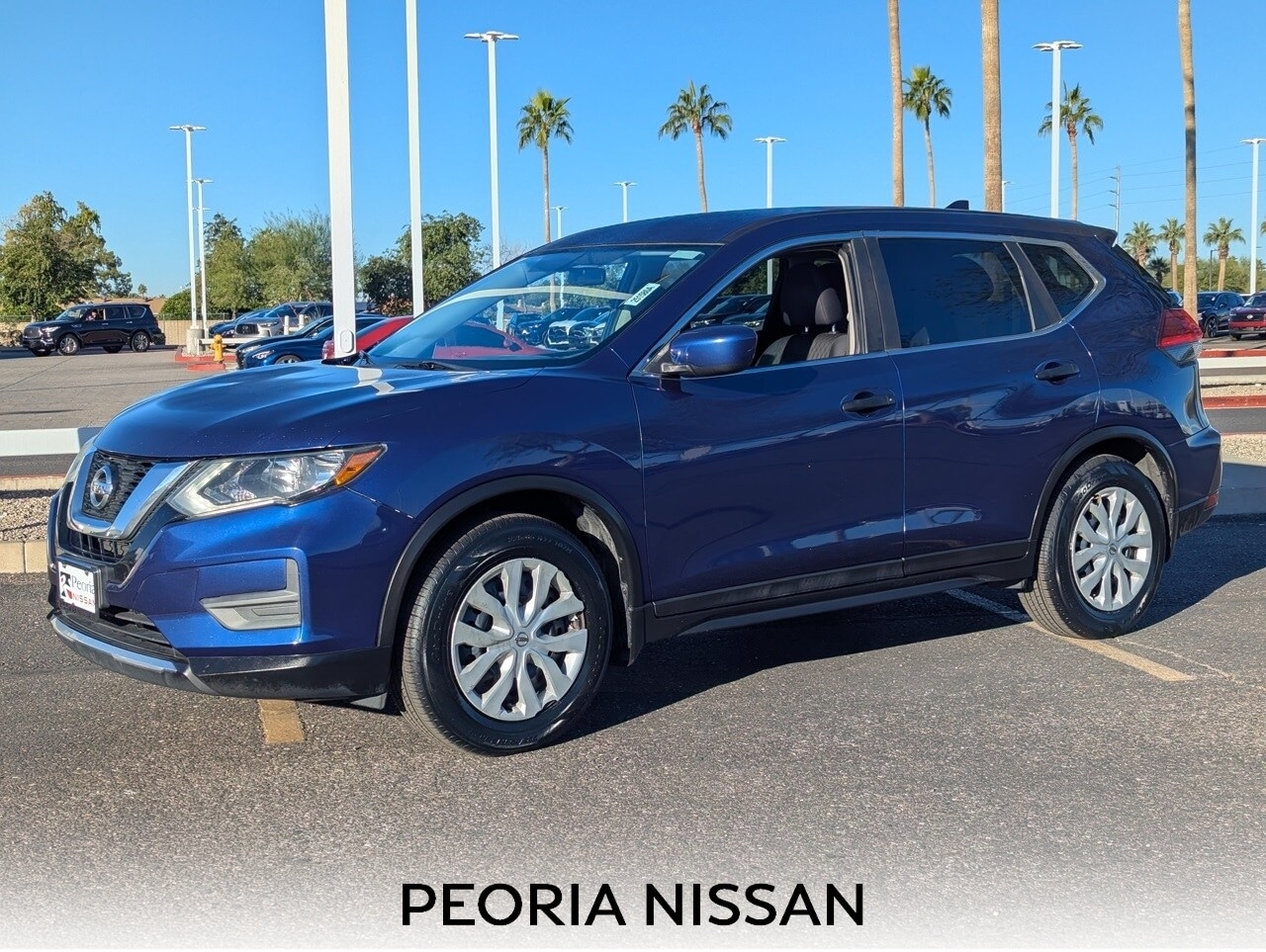 2017 Nissan Rogue S's photo