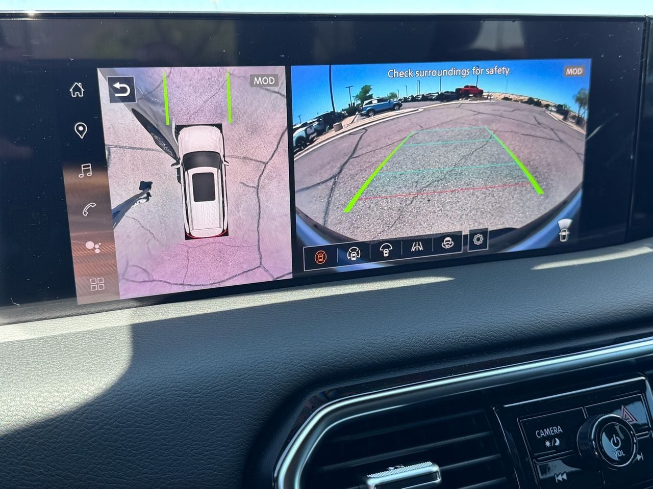 2025 Nissan Armada SL - Photo 14