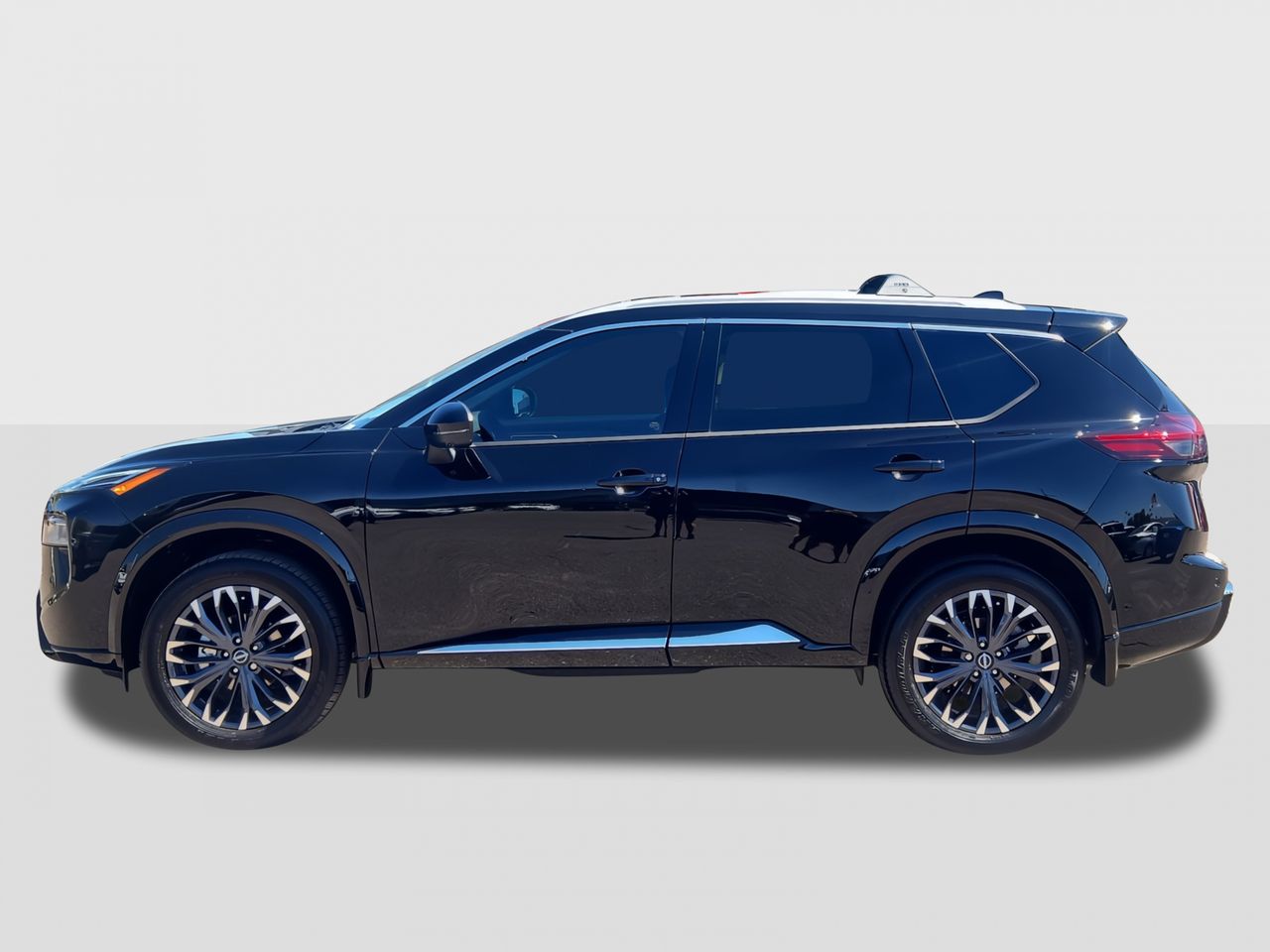 2026 Nissan Rogue Platinum - Photo 8